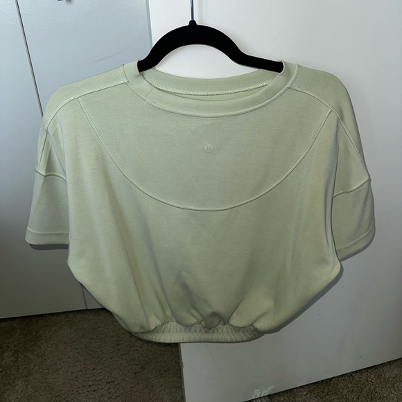 Lululemon Softstream Gathered T-Shirt - Picture 2 of 2